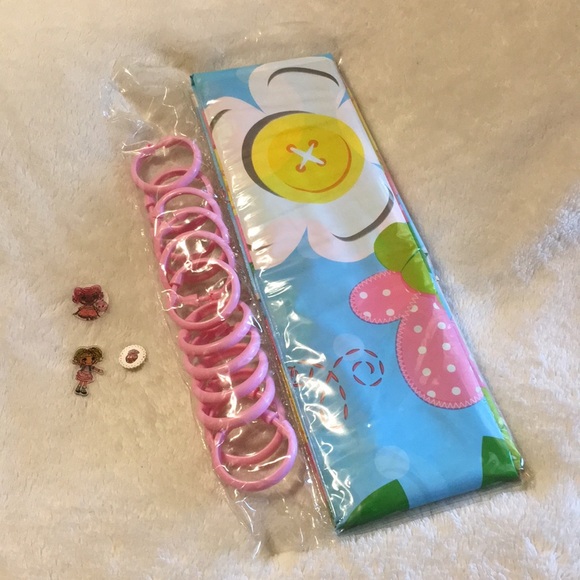 🆕🎀🧼 LaLaLoopsy Shower Curtain & Hook Set NEW with bonus doll gift - Picture 4 of 5